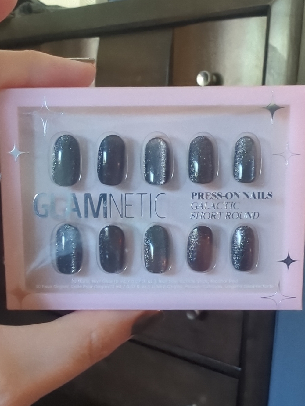 Glamnetic Press-On Nails - Galactic Short Round in Black with Silver Glitter
